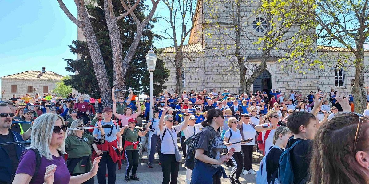 Divan dan u Konavlima obilježio Festival nordijskog hodanja i pješačenja - Konavle 2025.